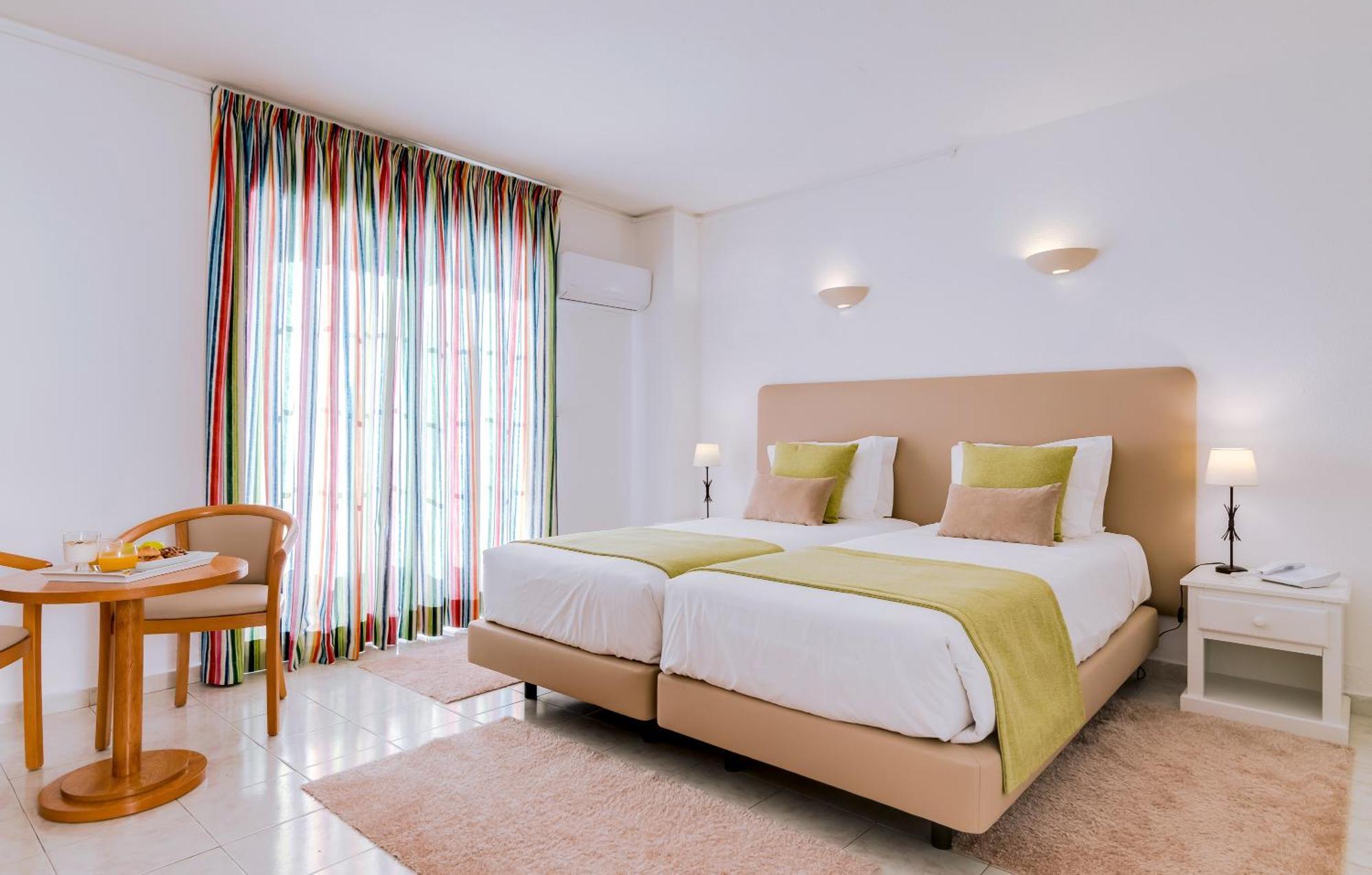 Monica Isabel Beach Club Albufeira Bilik gambar